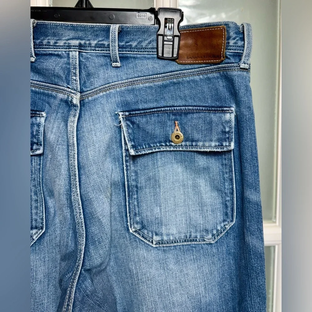 BANANA REPUBLIC Straight Leg Jeans